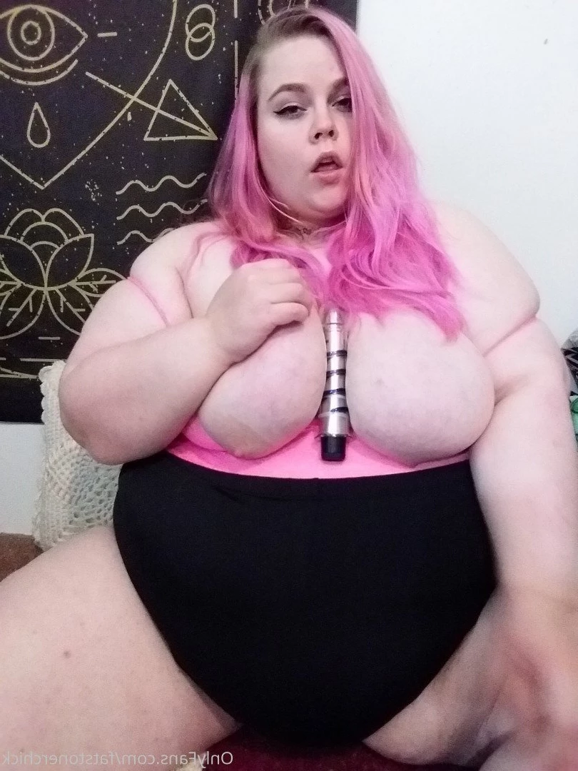 FatStonerChick(VIP🔥) [ fatstonerchick ] Onlyfans leaked photo 3542783 on Hotleaks.tv