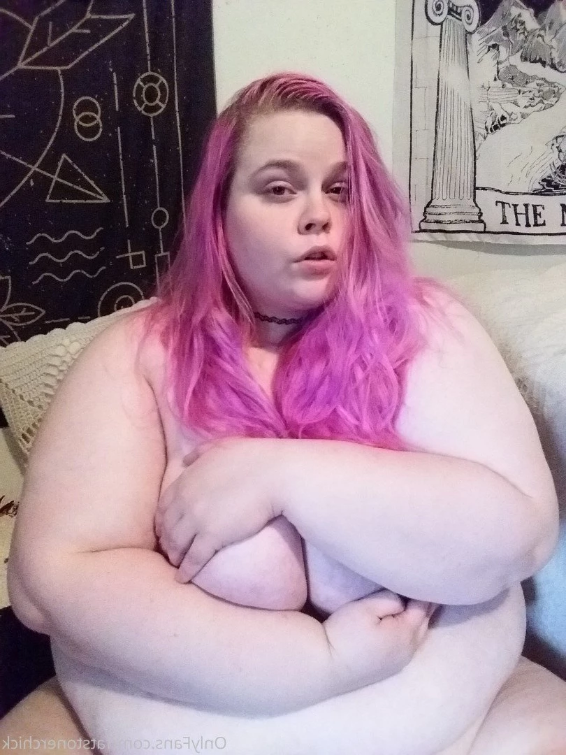 FatStonerChick(VIP🔥) [ fatstonerchick ] Onlyfans leaked photo 3543996 on Hotleaks.tv