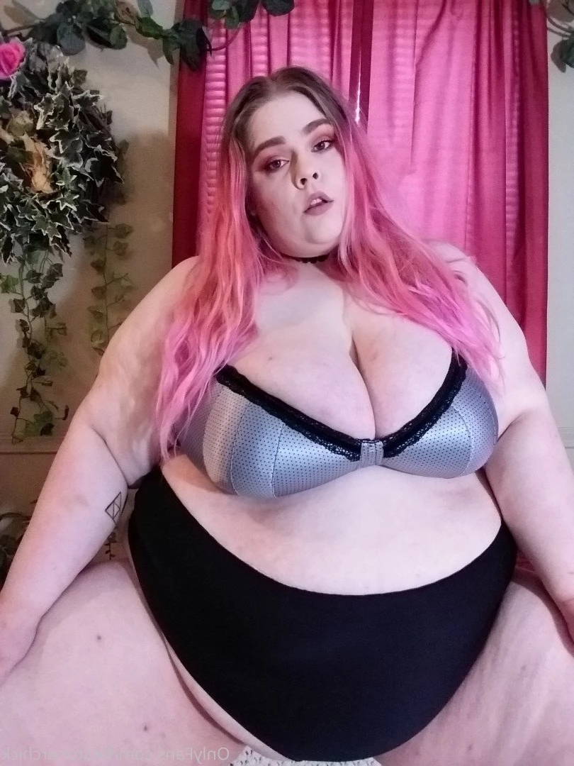 FatStonerChick(VIP🔥) [ fatstonerchick ] Onlyfans leaked photo 3544721 on Hotleaks.tv
