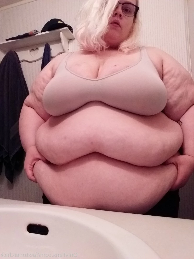 FatStonerChick(VIP🔥) [ fatstonerchick ] Onlyfans leaked photo 3545492 on Hotleaks.tv