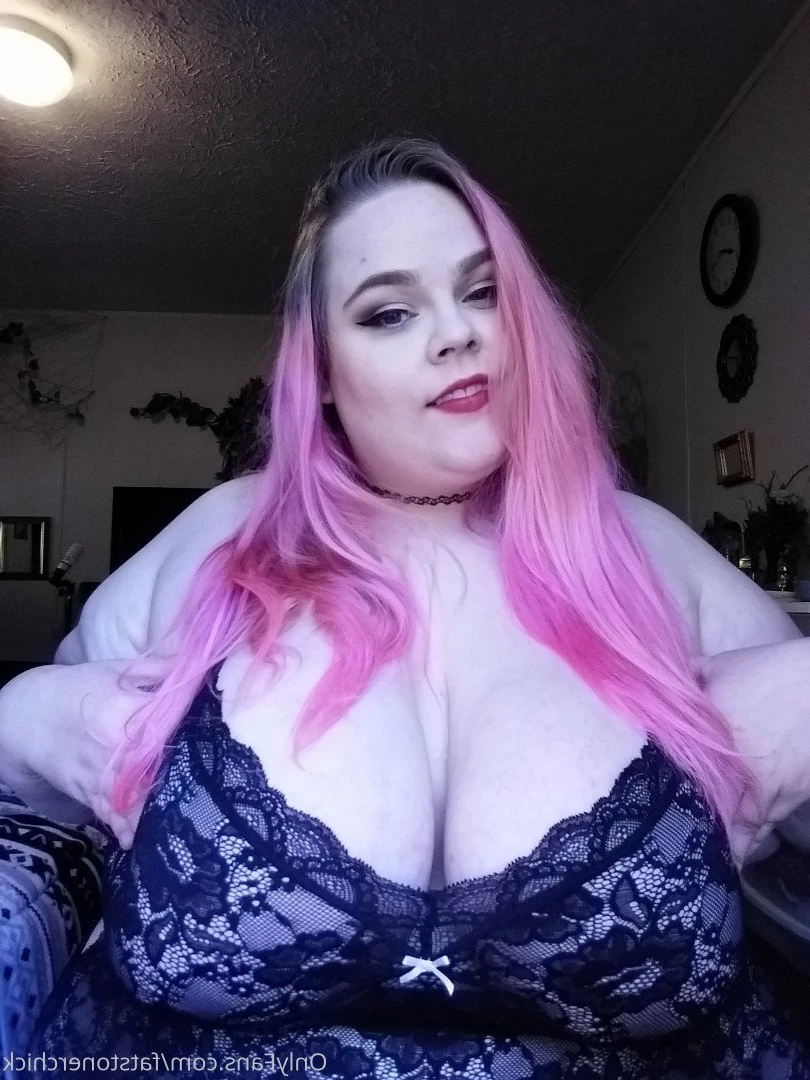 FatStonerChick(VIP🔥) [ fatstonerchick ] Onlyfans leaked photo 3545523 on Hotleaks.tv