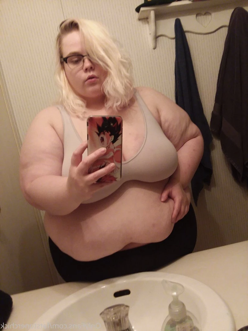 FatStonerChick(VIP🔥) [ fatstonerchick ] Onlyfans leaked photo 3546244 on Hotleaks.tv