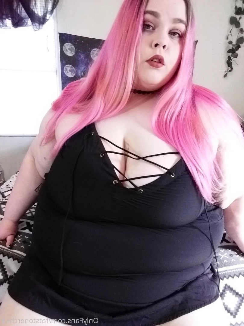 FatStonerChick(VIP🔥) [ fatstonerchick ] Onlyfans leaked photo 3546267 on Hotleaks.tv