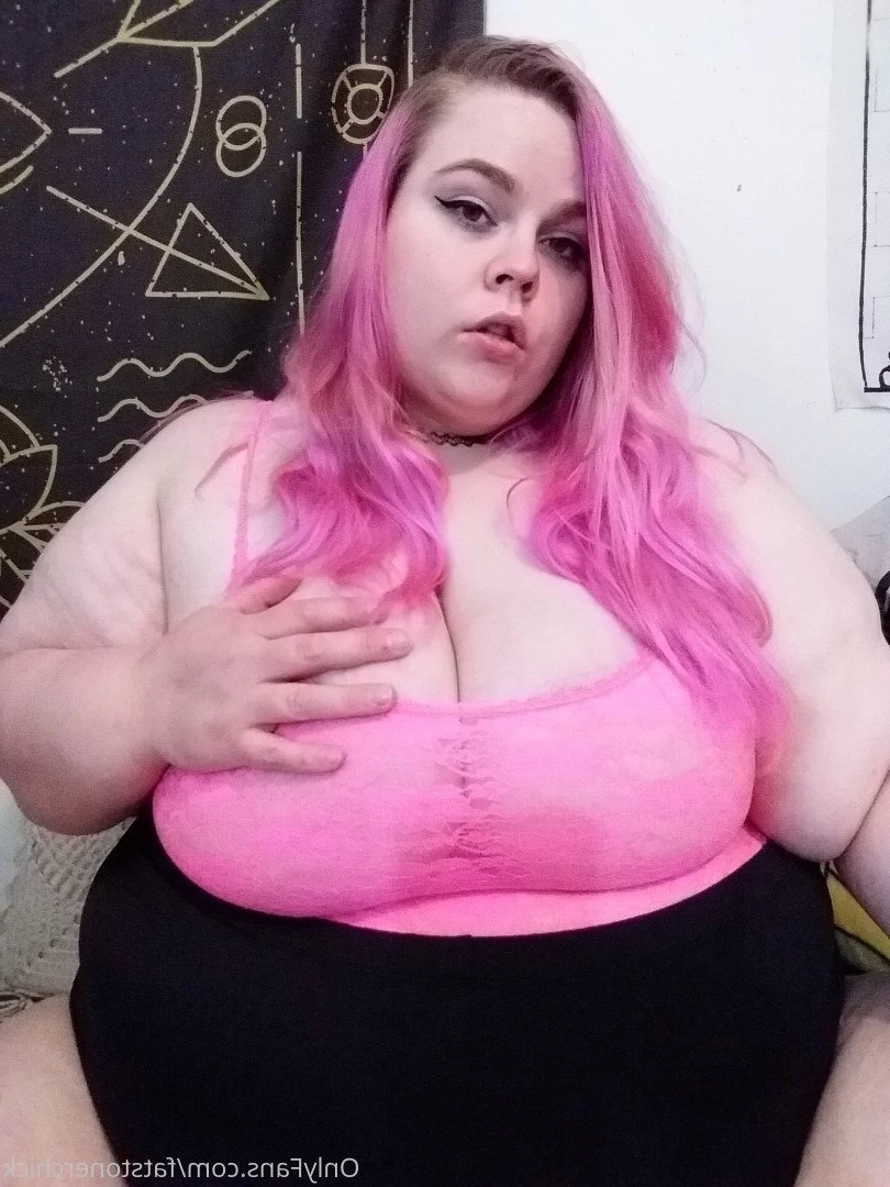 FatStonerChick(VIP🔥) [ fatstonerchick ] Onlyfans leaked photo 3546750 on Hotleaks.tv