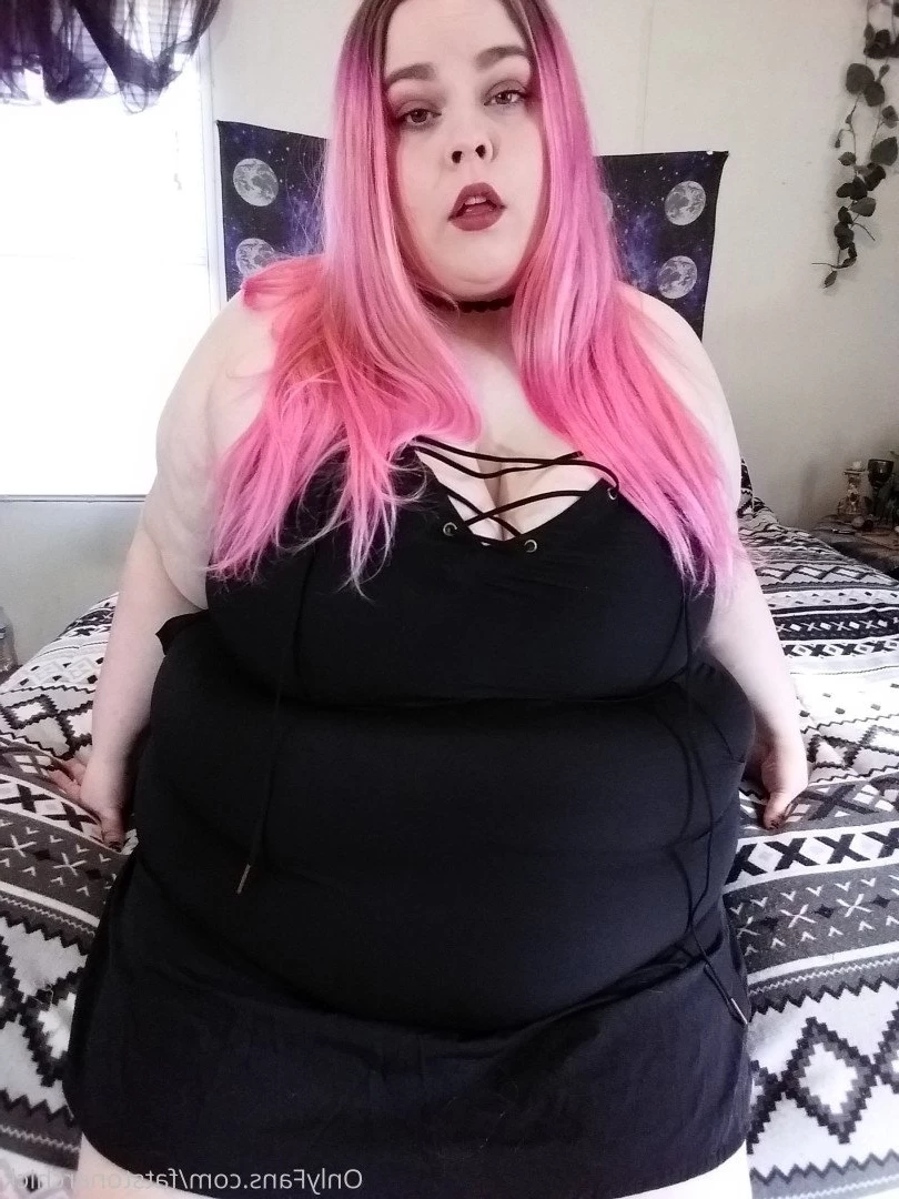 FatStonerChick(VIP🔥) [ fatstonerchick ] Onlyfans leaked photo 3546950 on Hotleaks.tv