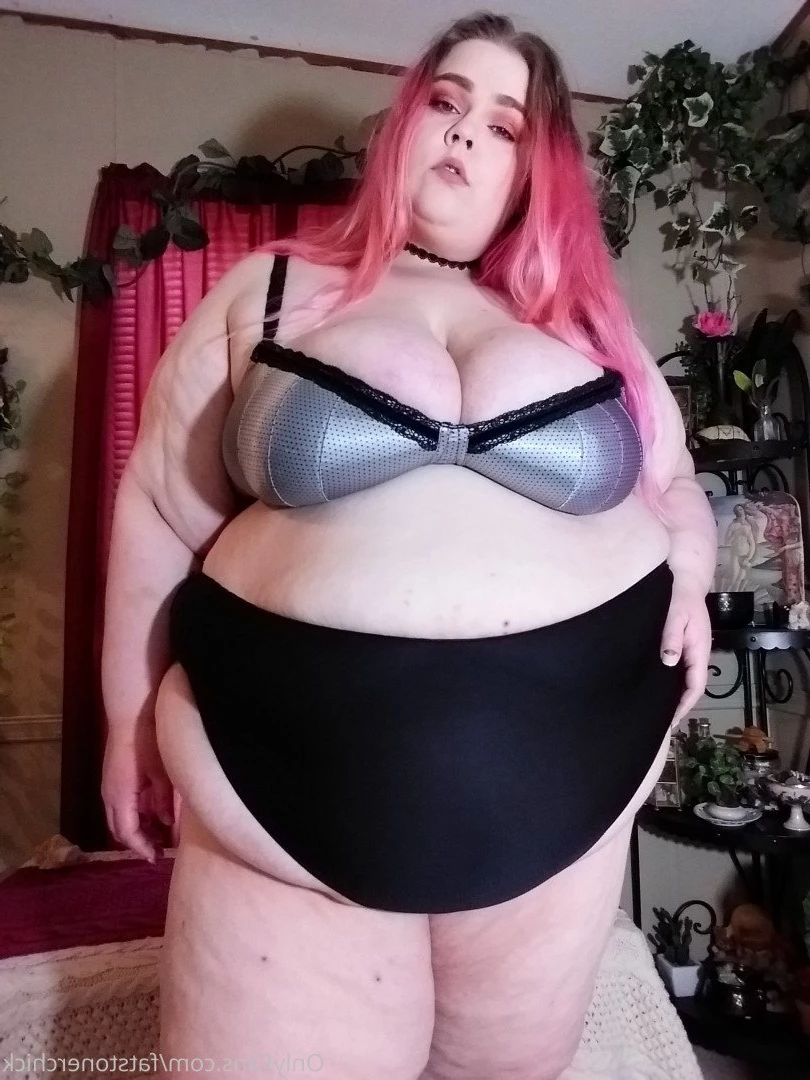 FatStonerChick(VIP🔥) [ fatstonerchick ] Onlyfans leaked photo 3547179 on Hotleaks.tv