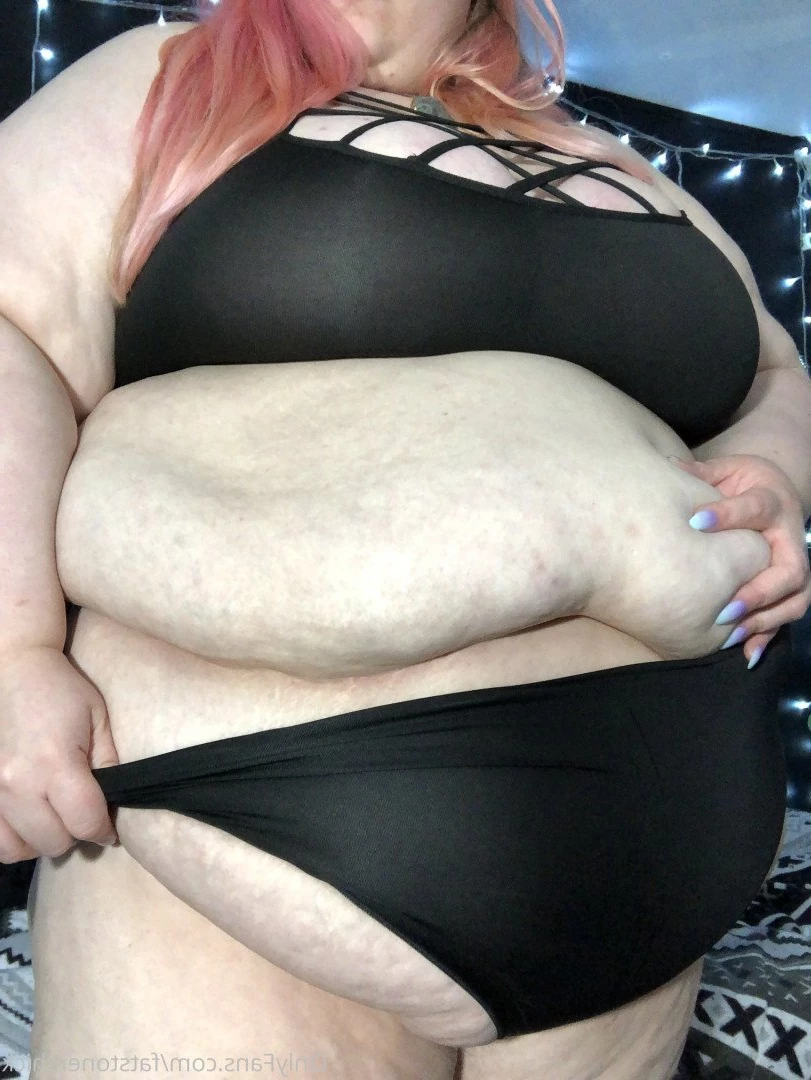 FatStonerChick(VIP🔥) [ fatstonerchick ] Onlyfans leaked photo 3547241 on Hotleaks.tv