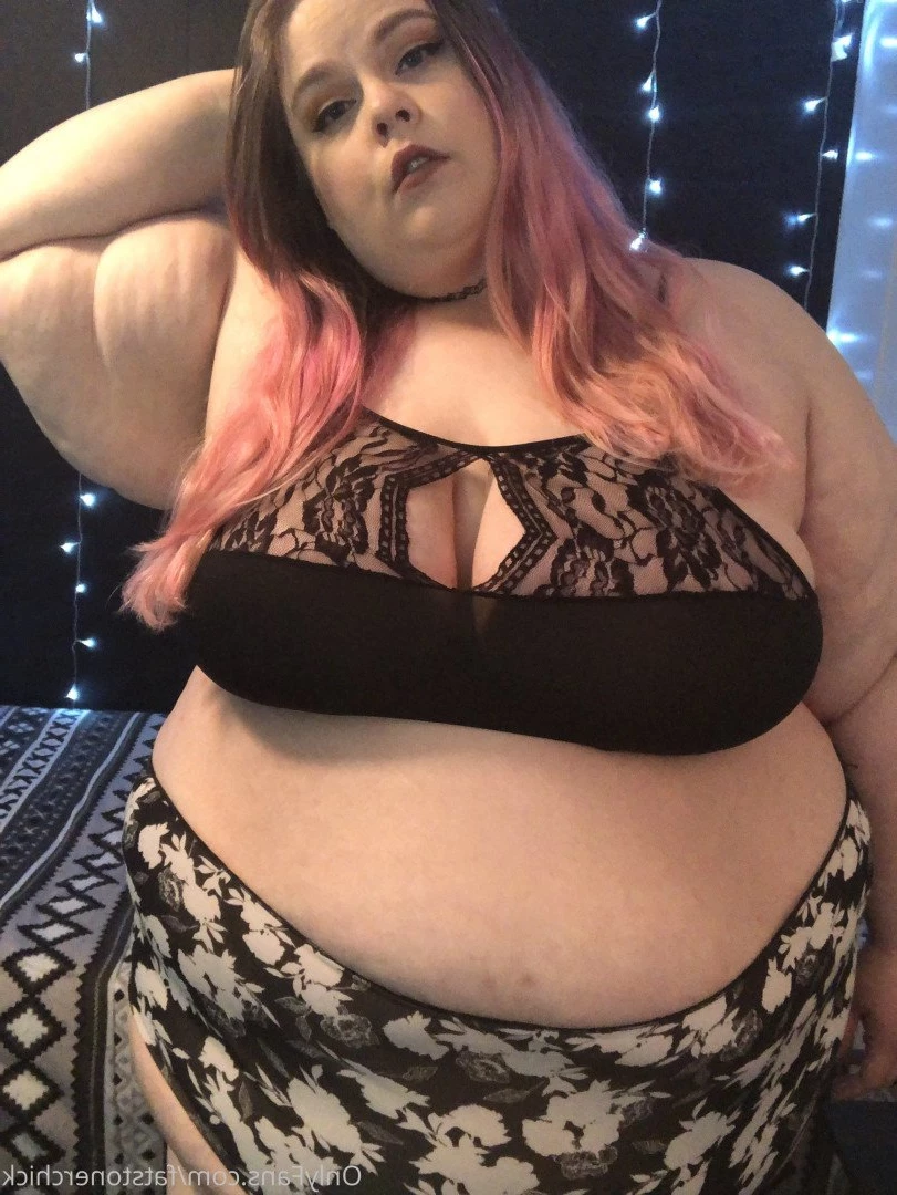 FatStonerChick(VIP🔥) [ fatstonerchick ] Onlyfans leaked photo 3548137 on Hotleaks.tv