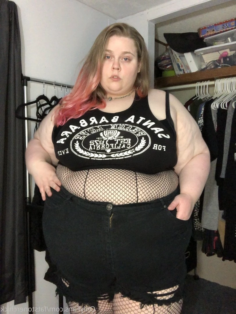 FatStonerChick(VIP🔥) [ fatstonerchick ] Onlyfans leaked photo 3548317 on Hotleaks.tv