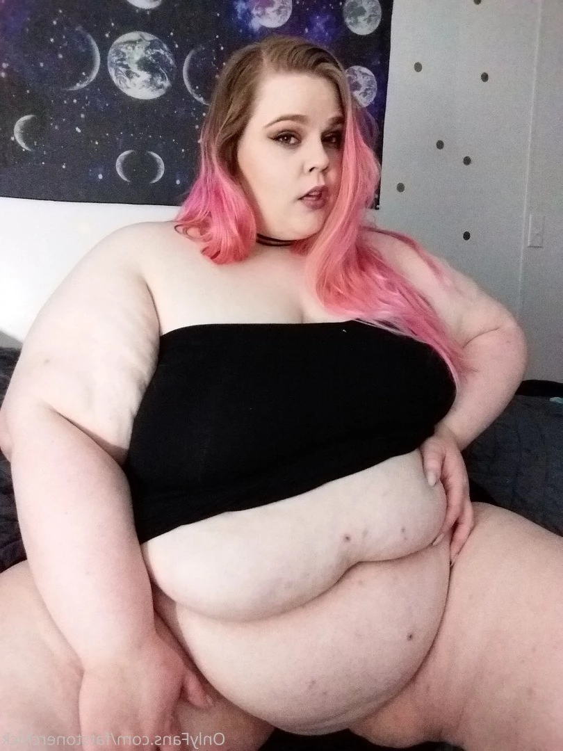 FatStonerChick(VIP🔥) [ fatstonerchick ] Onlyfans leaked photo 3548539 on Hotleaks.tv
