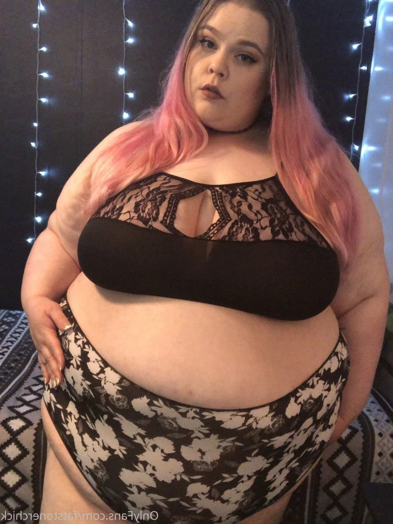 FatStonerChick(VIP🔥) [ fatstonerchick ] Onlyfans leaked photo 3549617 on Hotleaks.tv