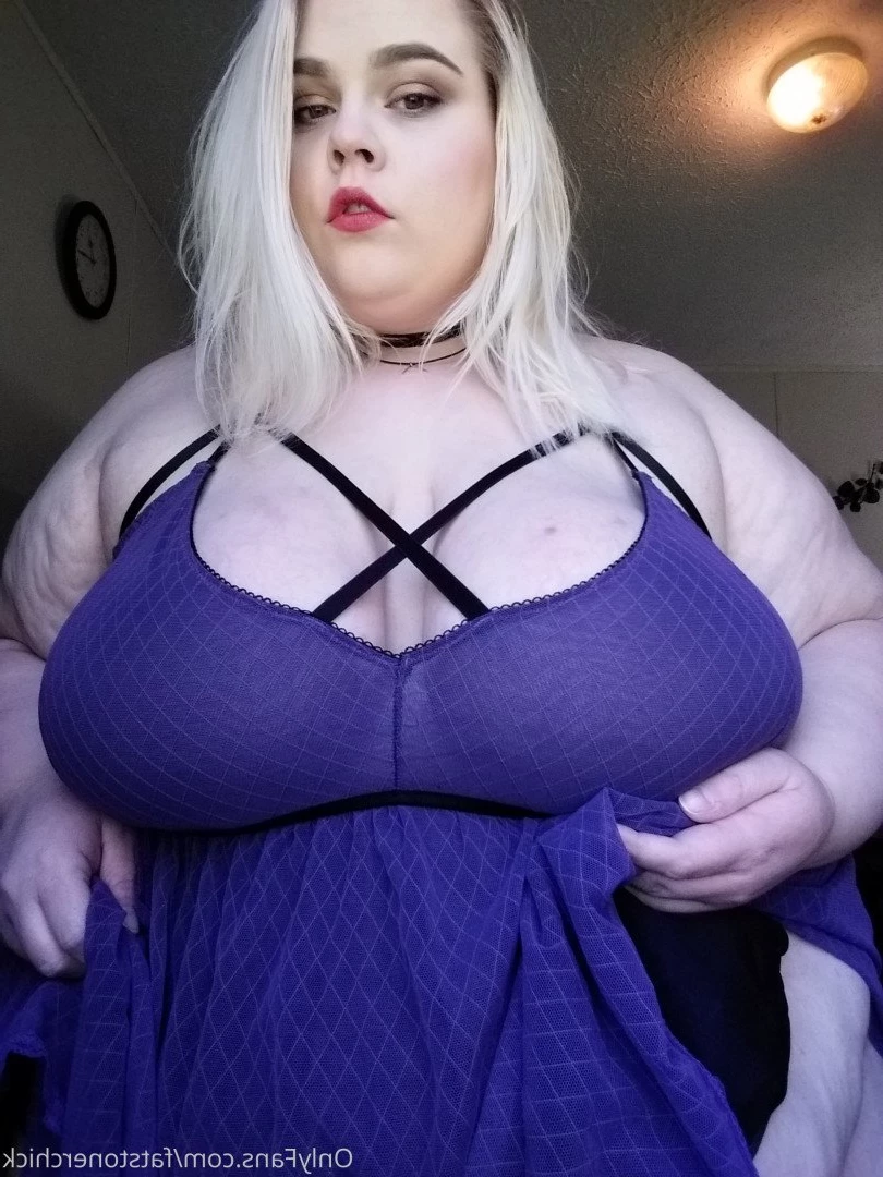 FatStonerChick(VIP🔥) [ fatstonerchick ] Onlyfans leaked photo 3549698 on Hotleaks.tv