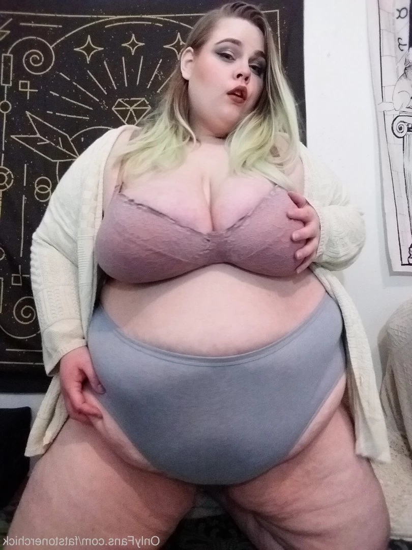FatStonerChick(VIP🔥) [ fatstonerchick ] Onlyfans leaked photo 3550149 on Hotleaks.tv