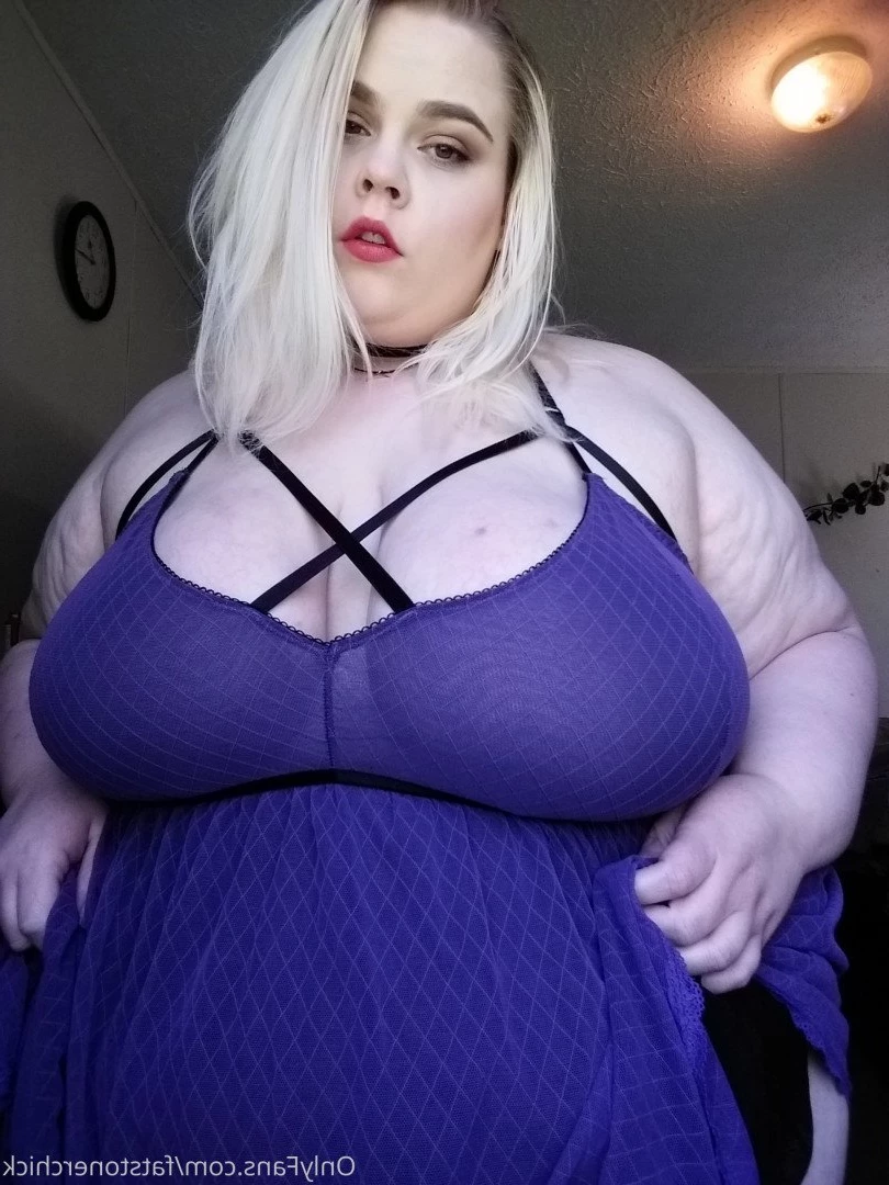 FatStonerChick(VIP🔥) [ fatstonerchick ] Onlyfans leaked photo 3550340 on Hotleaks.tv