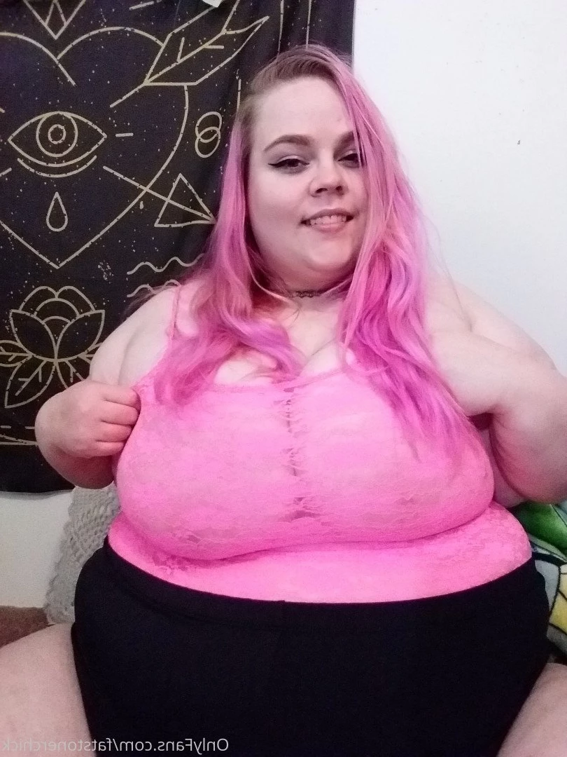 FatStonerChick(VIP🔥) [ fatstonerchick ] Onlyfans leaked photo 3550468 on Hotleaks.tv