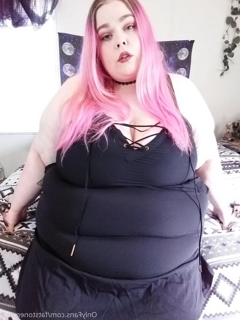 FatStonerChick(VIP🔥) [ fatstonerchick ] Onlyfans leaked photo 3551987 on Hotleaks.tv
