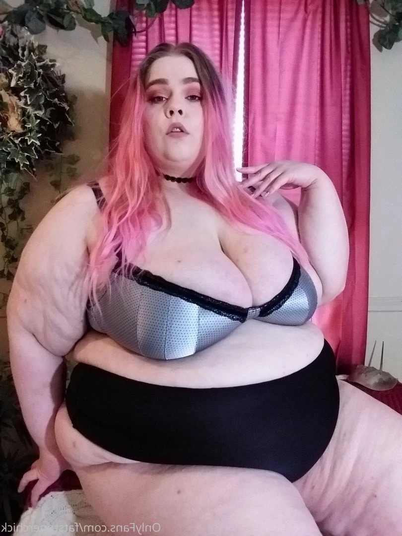 FatStonerChick(VIP🔥) [ fatstonerchick ] Onlyfans leaked photo 3552124 on Hotleaks.tv