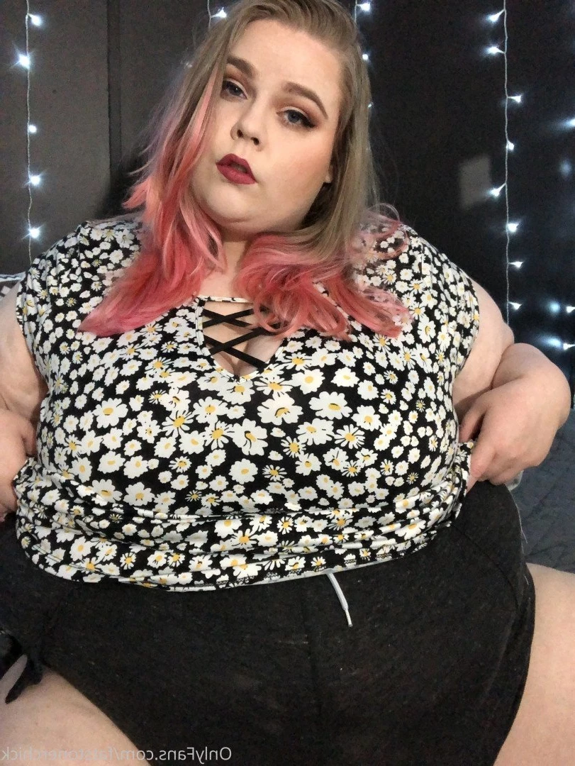 FatStonerChick(VIP🔥) [ fatstonerchick ] Onlyfans leaked photo 3552239 on Hotleaks.tv