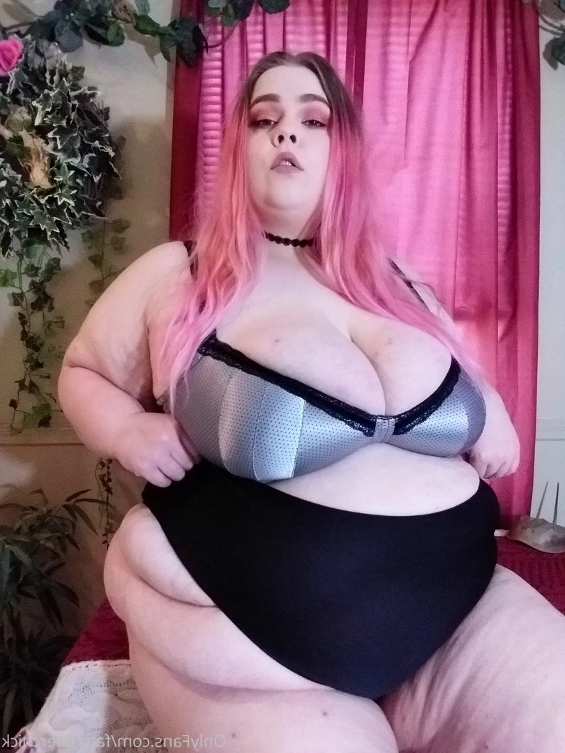 FatStonerChick(VIP🔥) [ fatstonerchick ] Onlyfans leaked photo 3553106 on Hotleaks.tv