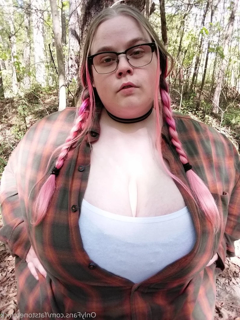 FatStonerChick(VIP🔥) [ fatstonerchick ] Onlyfans leaked photo 3553243 on Hotleaks.tv