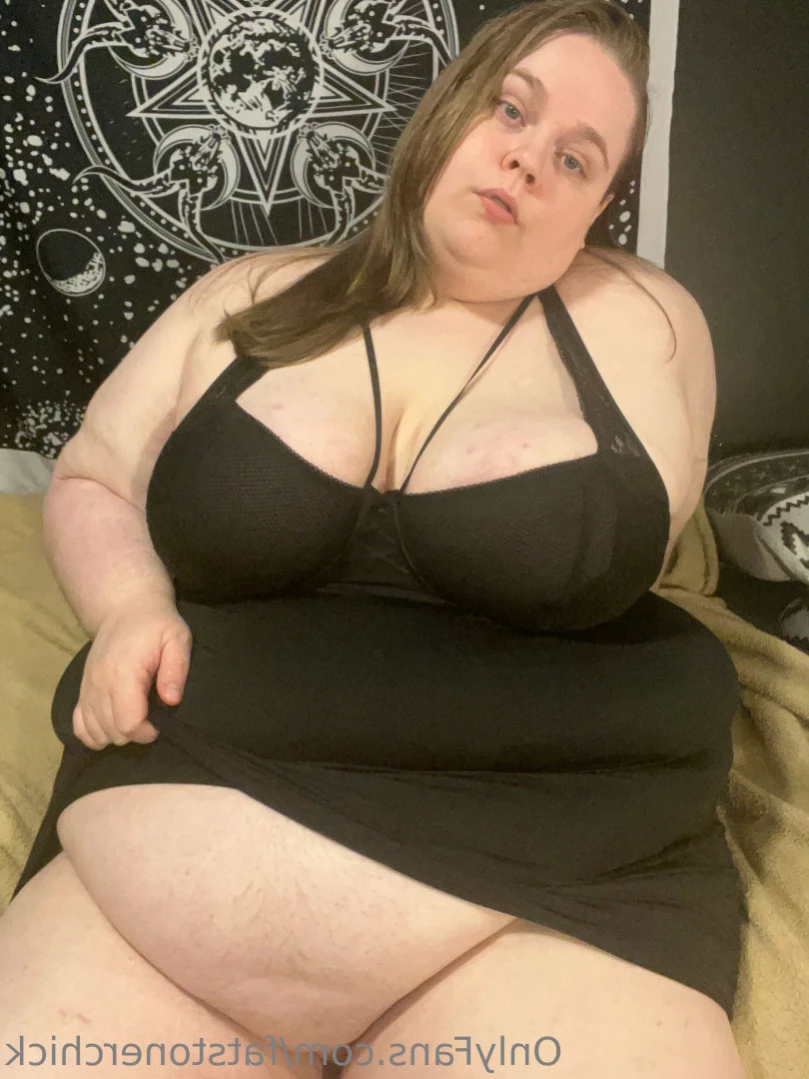 FatStonerChick(VIP🔥) [ fatstonerchick ] Onlyfans leaked photo 13851124 on Hotleaks.tv