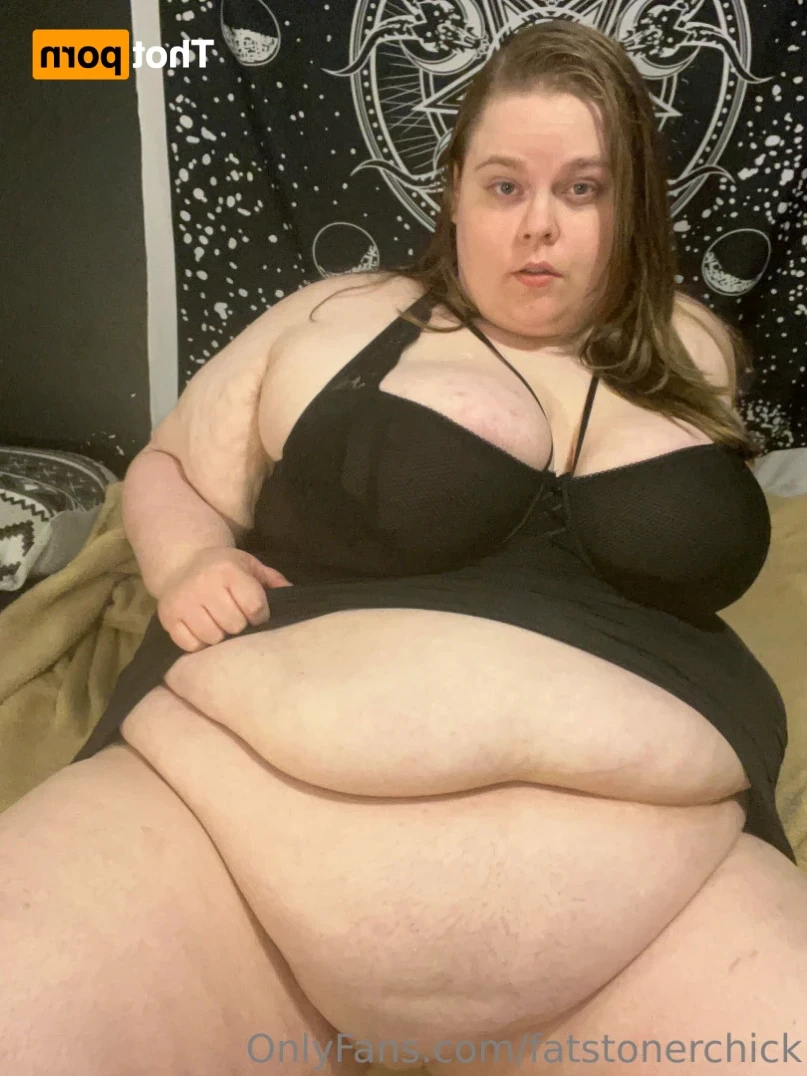 FatStonerChick(VIP🔥) [ fatstonerchick ] Onlyfans leaked photo 14052254 on Hotleaks.tv