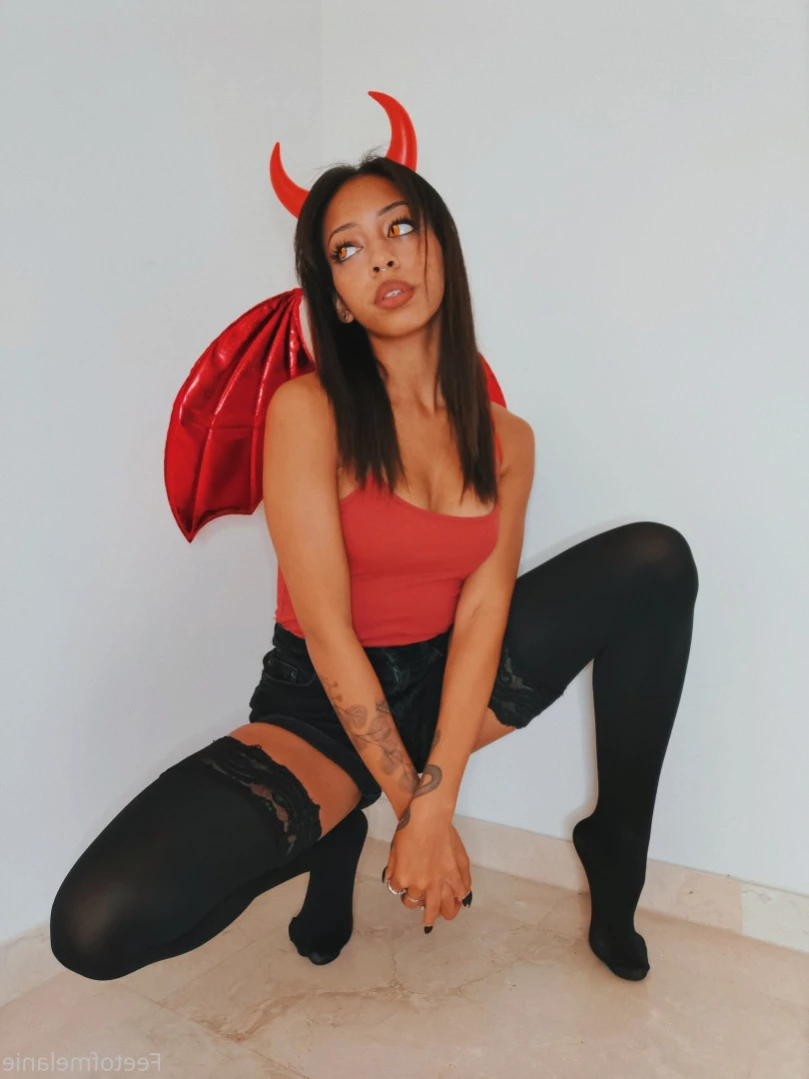 Princess Melanie [ feetofmelanie ] Onlyfans leaked photo 11018193 on Hotleaks.tv