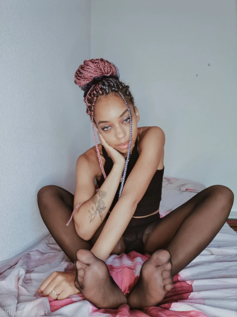 Princess Melanie [ feetofmelanie ] Onlyfans leaked photo 14405081 on Hotleaks.tv