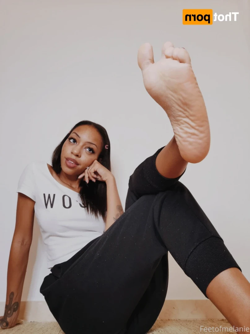 Princess Melanie [ feetofmelanie ] Onlyfans leaked photo 15247481 on Hotleaks.tv
