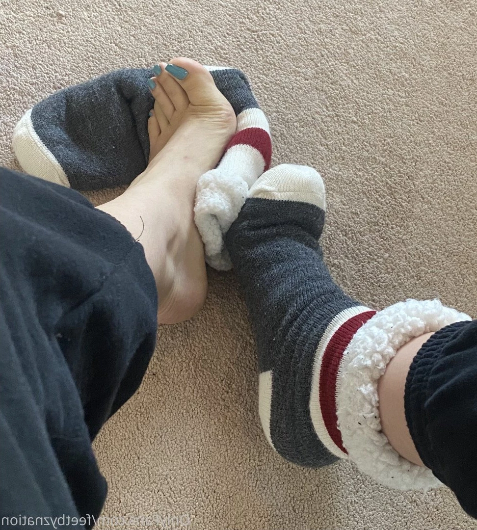 QueenZ’sFeet 👑🦶🏼 [ feetznation ] Onlyfans leaked photo 3604692 on Hotleaks.tv