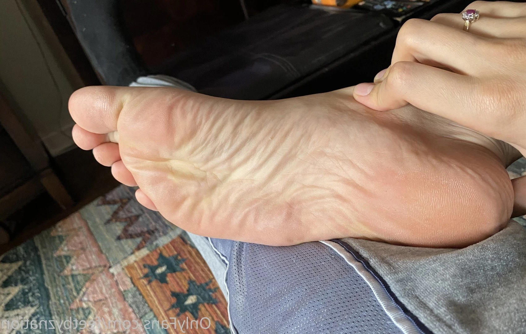 QueenZ’sFeet 👑🦶🏼 [ feetznation ] Onlyfans leaked photo 3615202 on Hotleaks.tv