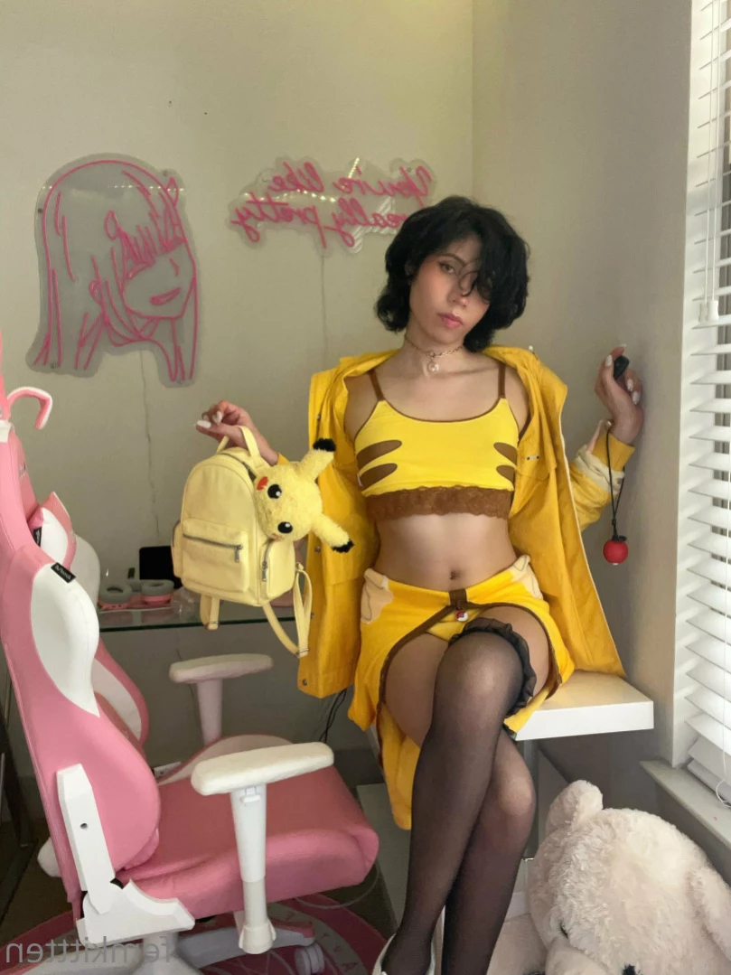 Chi [ femkittten ] Onlyfans leaked photo 13850211 on Hotleaks.tv