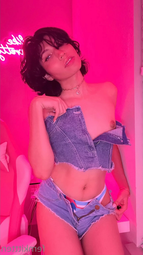 Chi [ femkittten ] Onlyfans leaked photo 16236738 on Hotleaks.tv