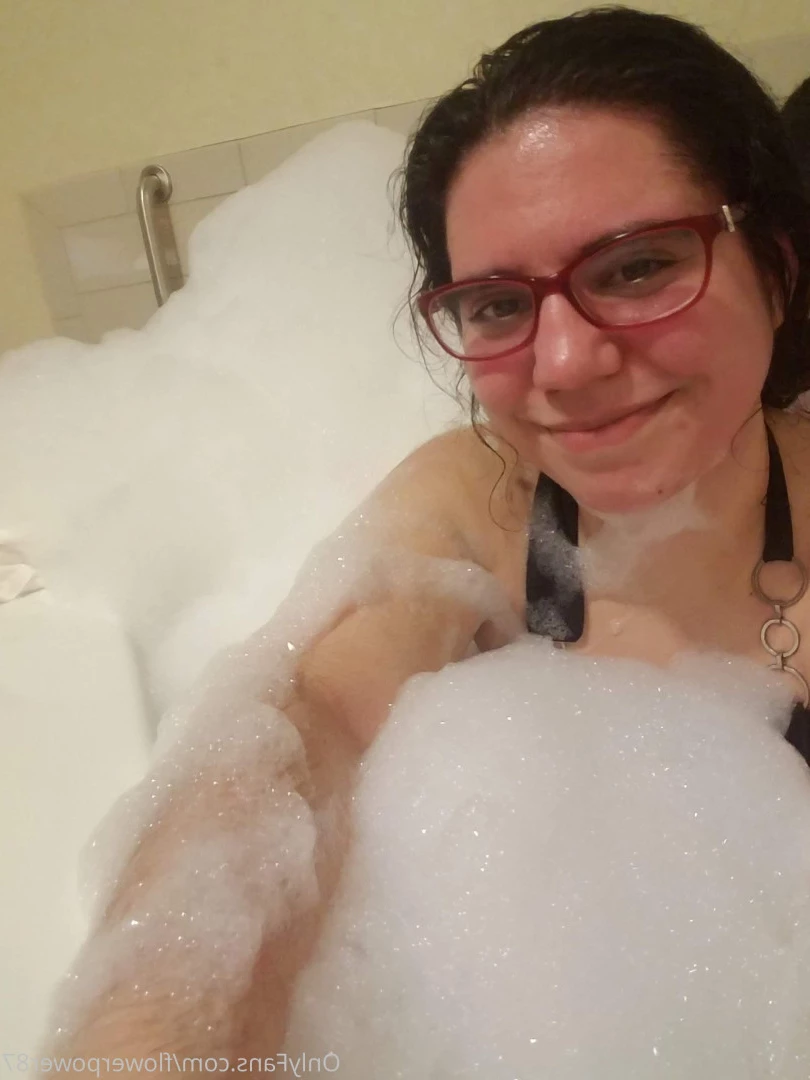 Flower🌺Power💐FREE🥰LOVE [ flowerpower87 ] Onlyfans leaked photo 5952221 on Hotleaks.tv