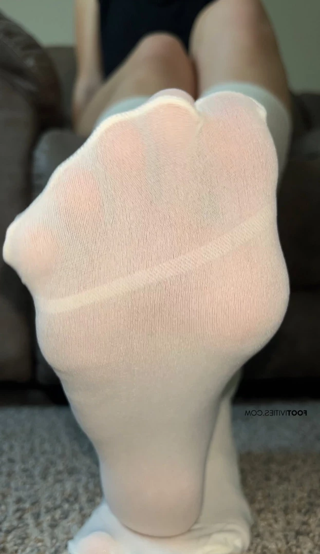 Ivy’s Feet (Top 16%) [ footivities ] Onlyfans leaked photo 7678062 on Hotleaks.tv