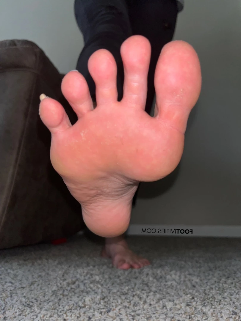 Ivy’s Feet (Top 16%) [ footivities ] Onlyfans leaked photo 7678437 on Hotleaks.tv