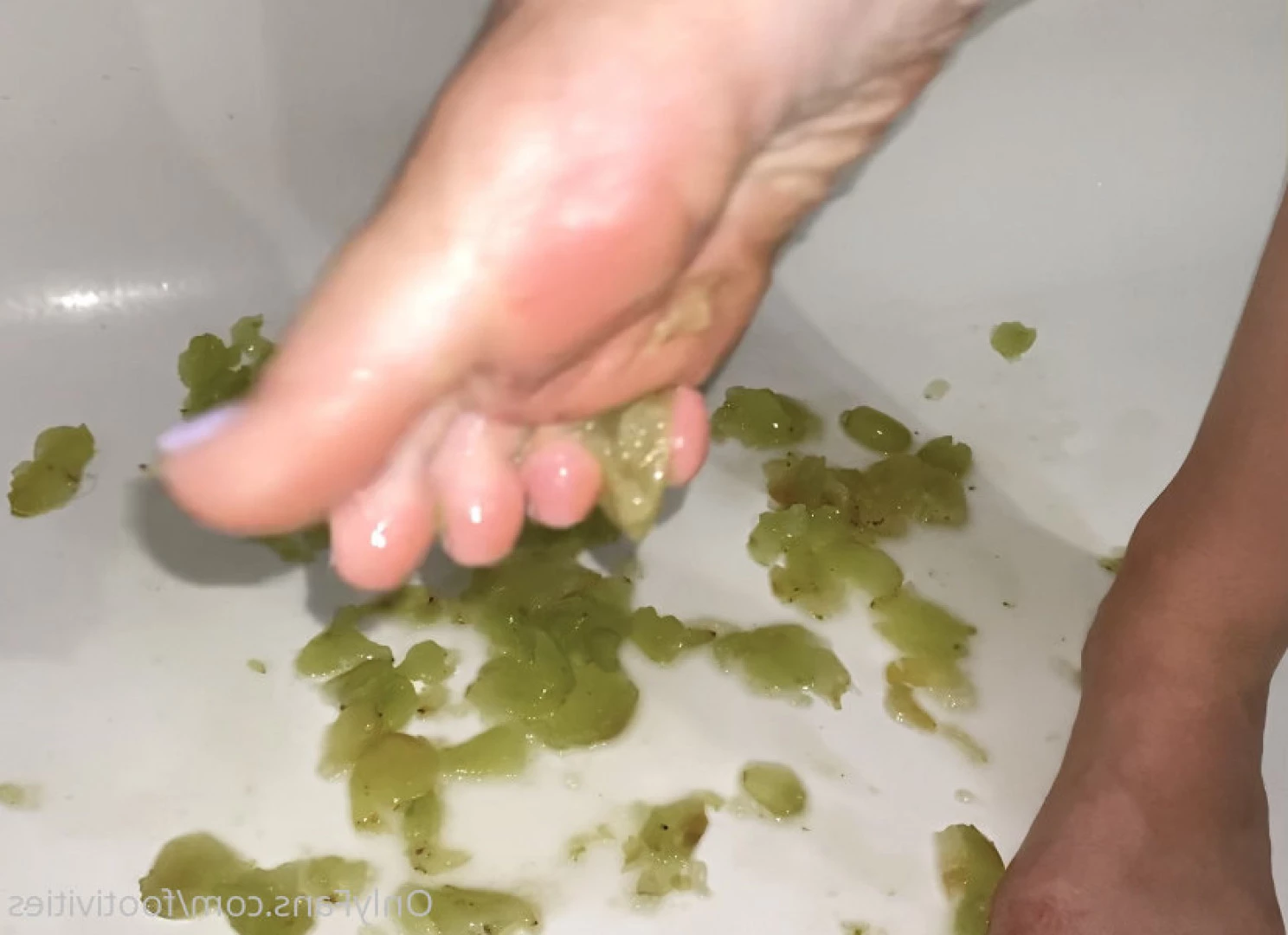 Ivy’s Feet (Top 16%) [ footivities ] Onlyfans leaked photo 7678748 on Hotleaks.tv