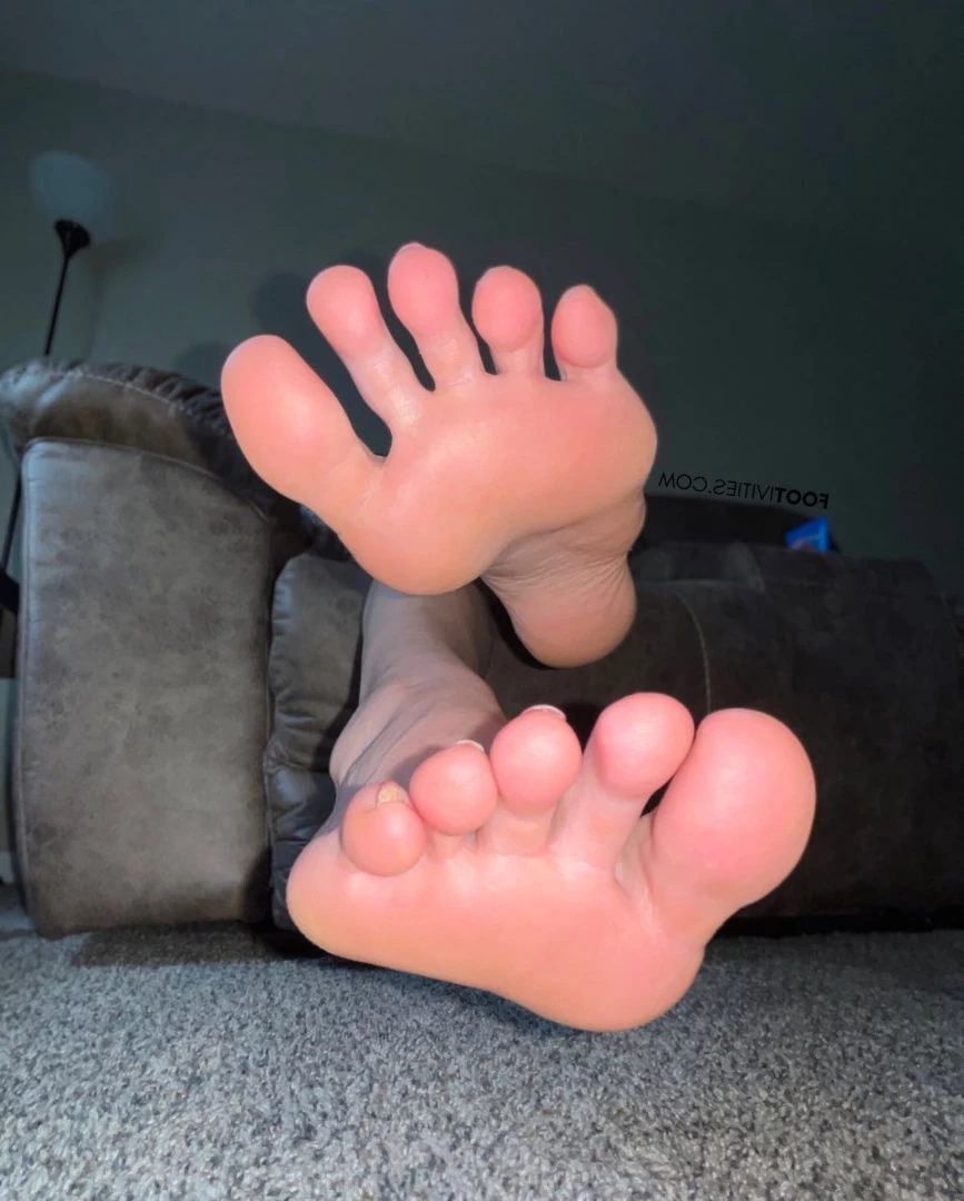 Ivy’s Feet (Top 16%) [ footivities ] Onlyfans leaked photo 7678979 on Hotleaks.tv
