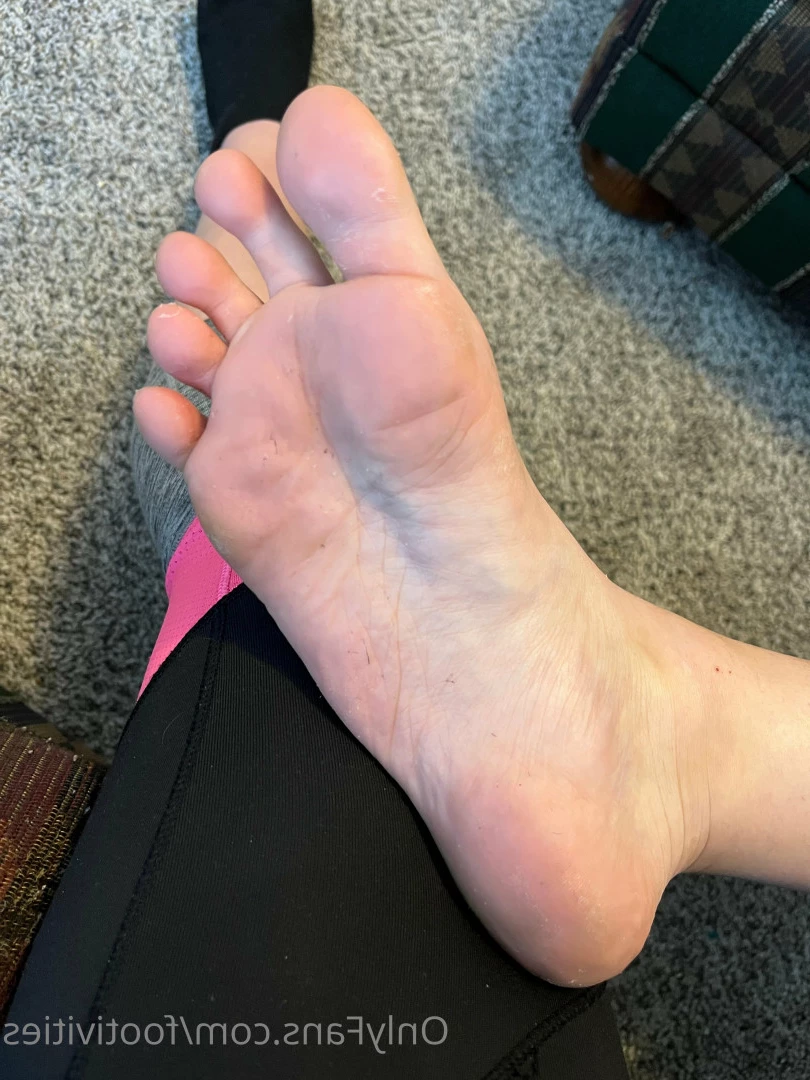 Ivy’s Feet (Top 16%) [ footivities ] Onlyfans leaked photo 7679869 on Hotleaks.tv