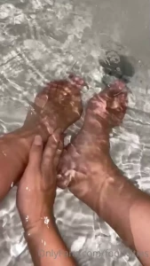7778338
