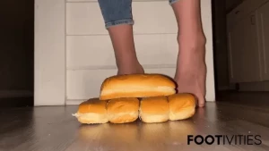13556952