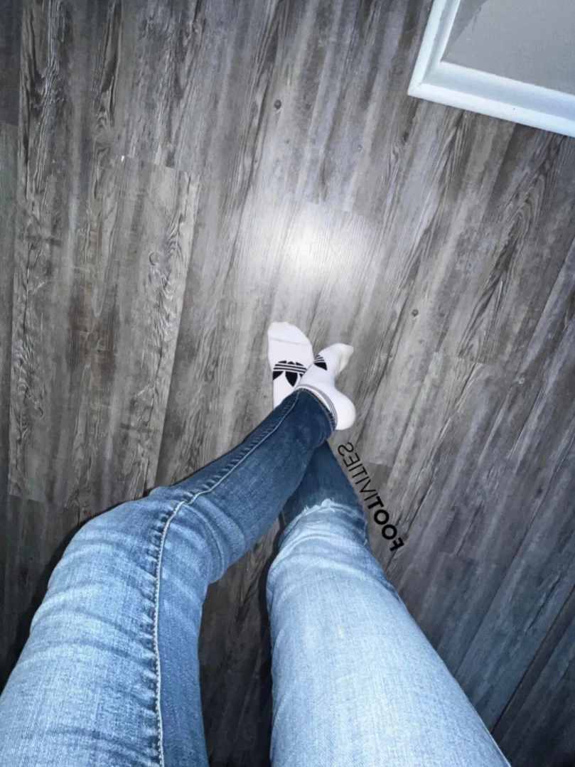 Ivy’s Feet (Top 16%) [ footivities ] Onlyfans leaked photo 15100715 on Hotleaks.tv