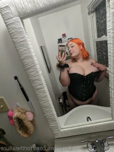6828230