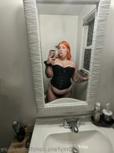 6828253