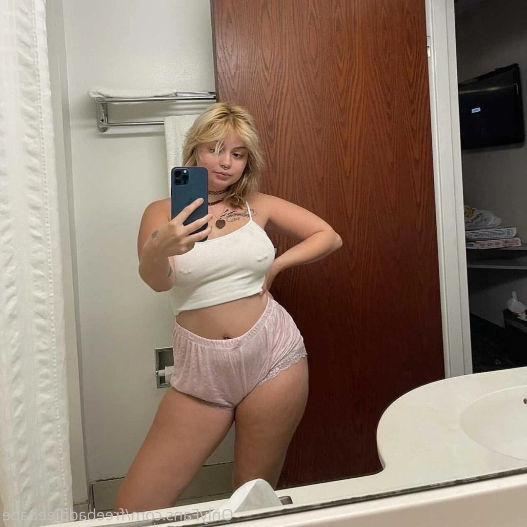 𝗙𝗿𝗲𝗲 𝗳𝗼𝗿𝗲𝘃𝗲𝗿🐰💫 [ freebaddieebabe ] Onlyfans leaked photo 3521950 on Hotleaks.tv
