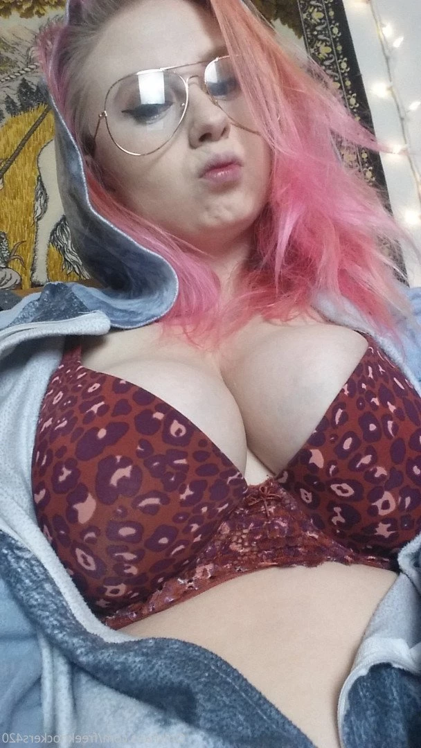 ❤️💝Betty Knockers❤️💝 [ freeknockers420 ] Onlyfans leaked photo 3386136 on Hotleaks.tv