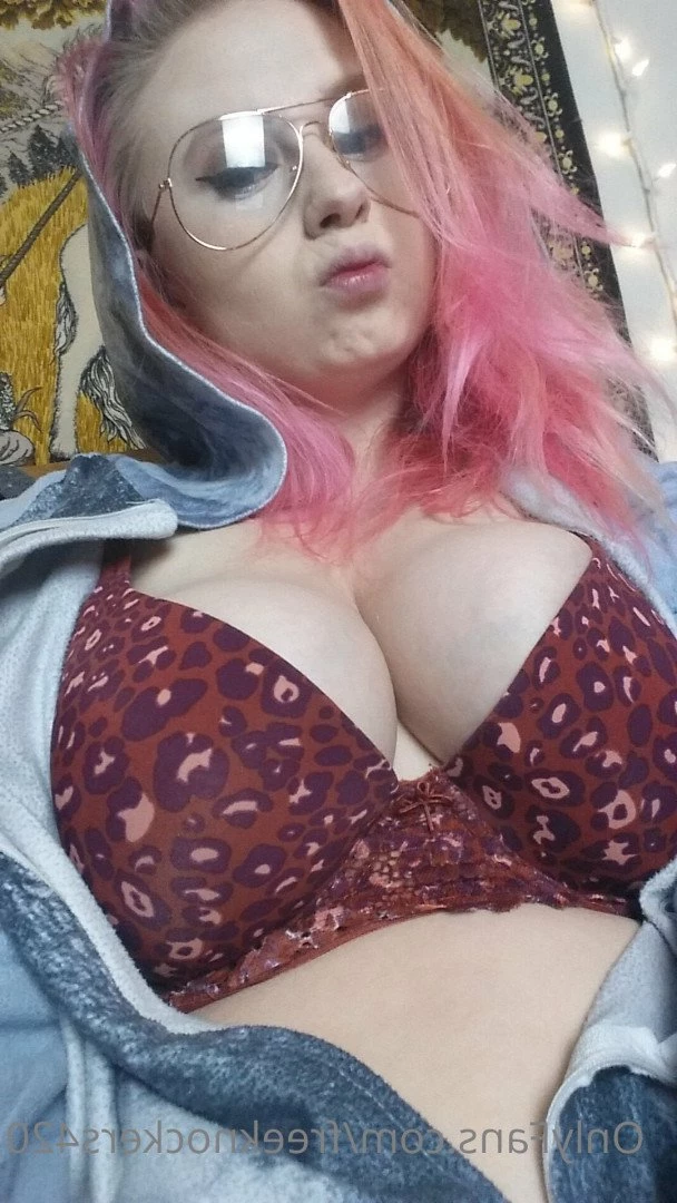 ❤️💝Betty Knockers❤️💝 [ freeknockers420 ] Onlyfans leaked photo 3387138 on Hotleaks.tv