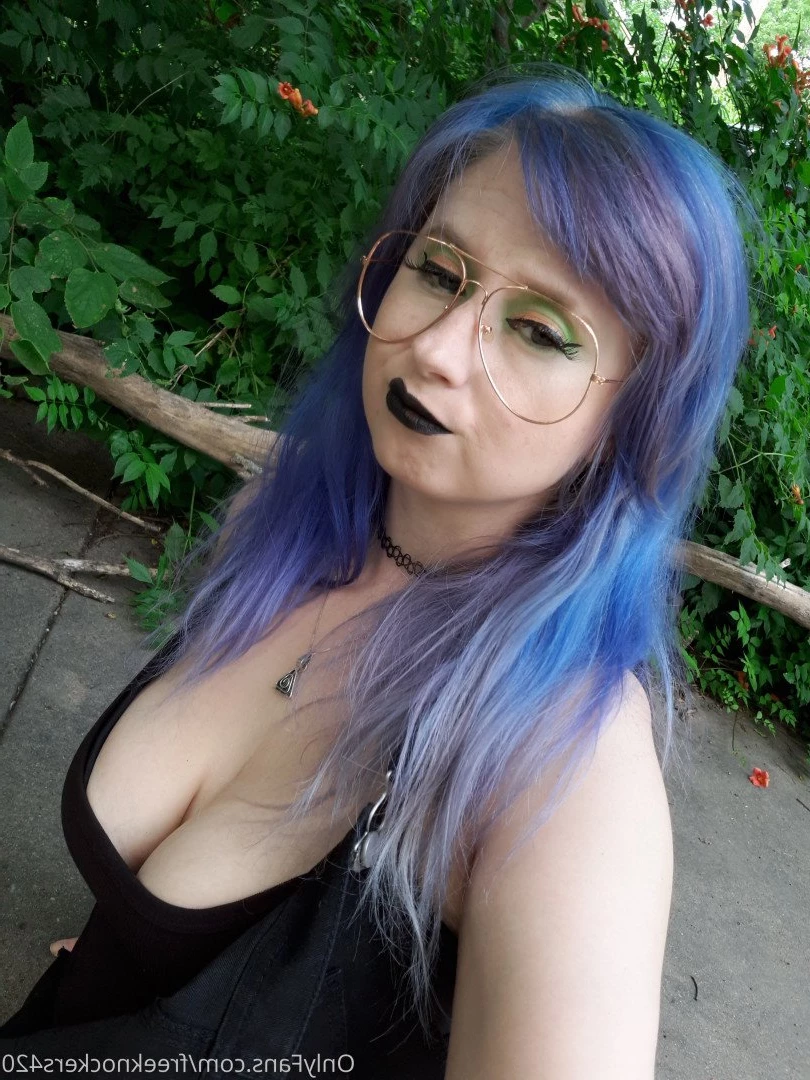 ❤️💝Betty Knockers❤️💝 [ freeknockers420 ] Onlyfans leaked photo 3391072 on Hotleaks.tv