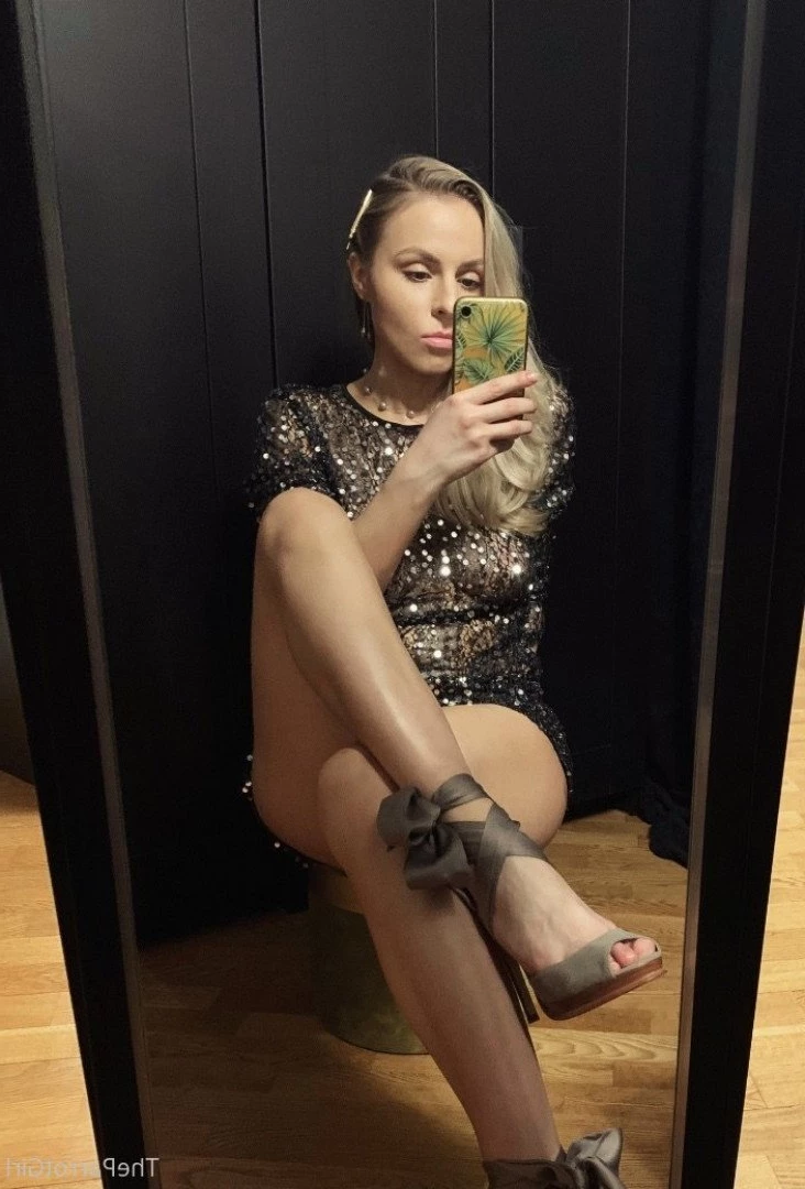Lady Parrot [ freeparrot ] Onlyfans leaked photo 3381579 on Hotleaks.tv