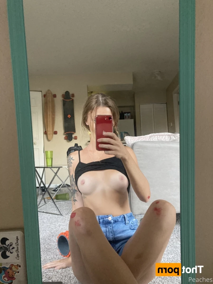 Peaches [ cremedelapeach ] Onlyfans leaked photo 15659481 on Hotleaks.tv